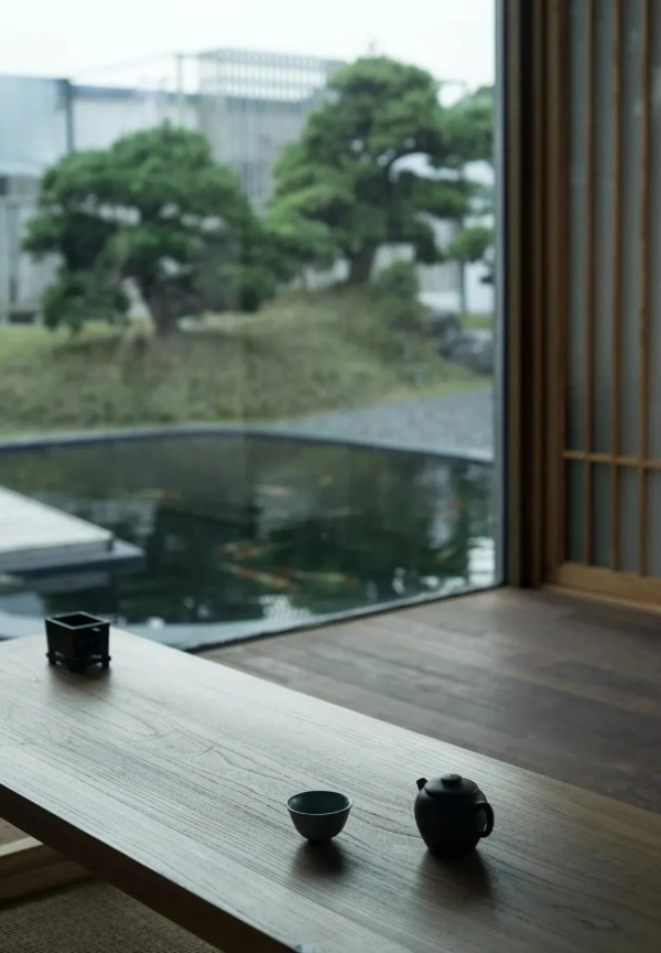 有个院子，用来喝茶