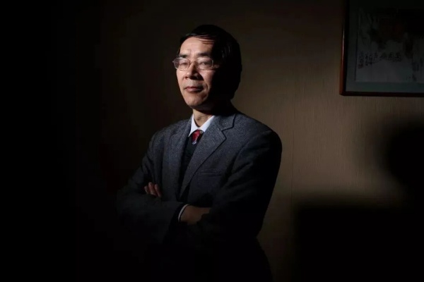 邓晓芒评点当代八大文化名人，犀利精准